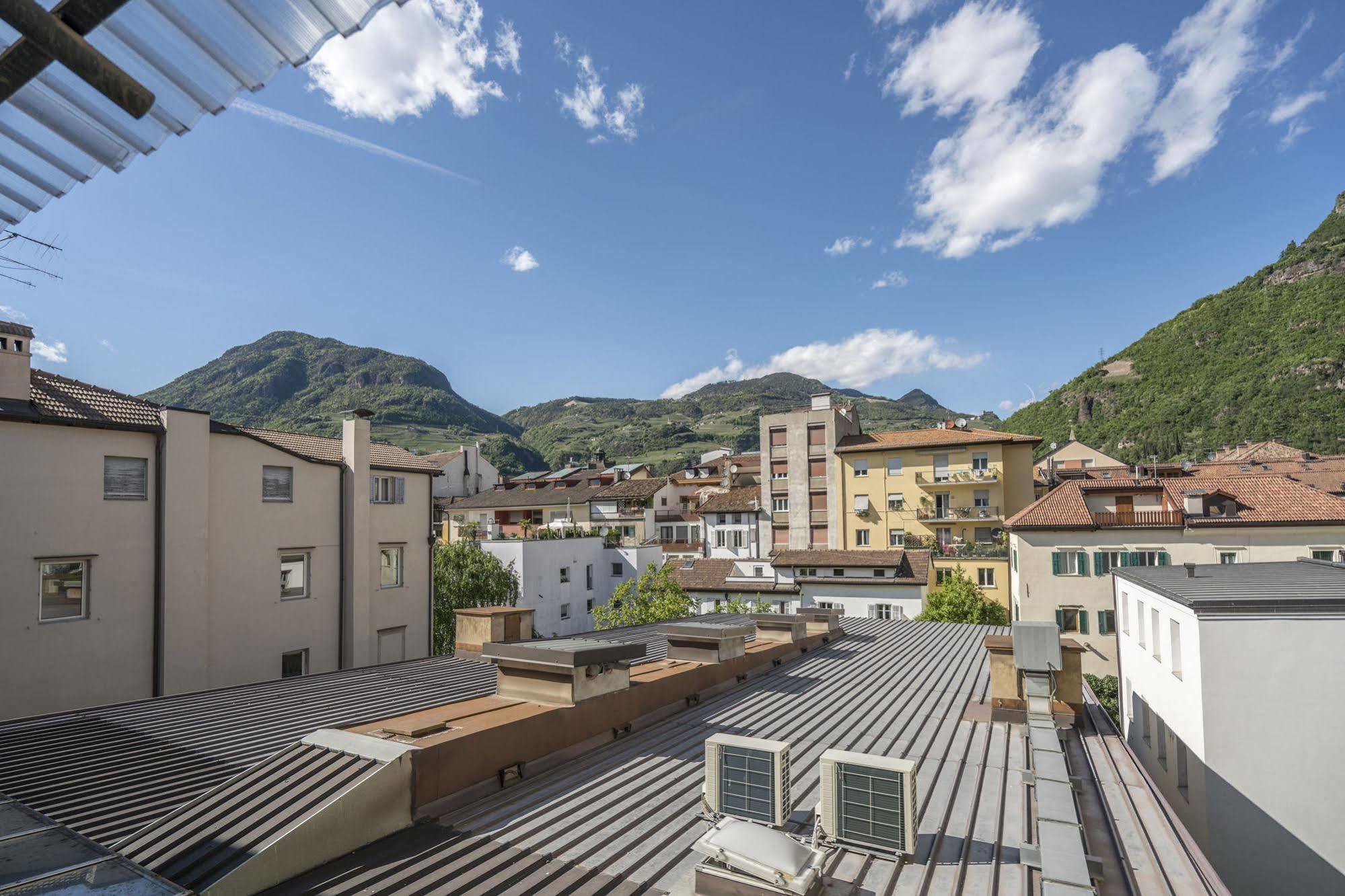 Stay Cooper L Capitol Rooms Bolzano Exterior foto